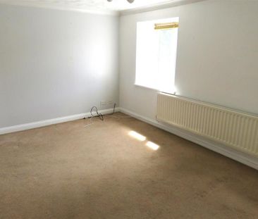 2 bedroom maisonette to rent - Photo 4
