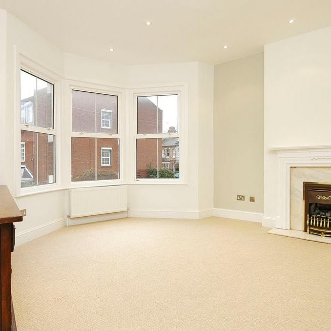 3 bedroom maisonette to rent - Photo 1