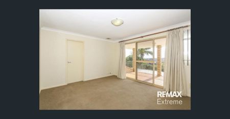 GREAT FAMILY HOME! OCEAN VIEWS FROM BALCONY! - Photo 3