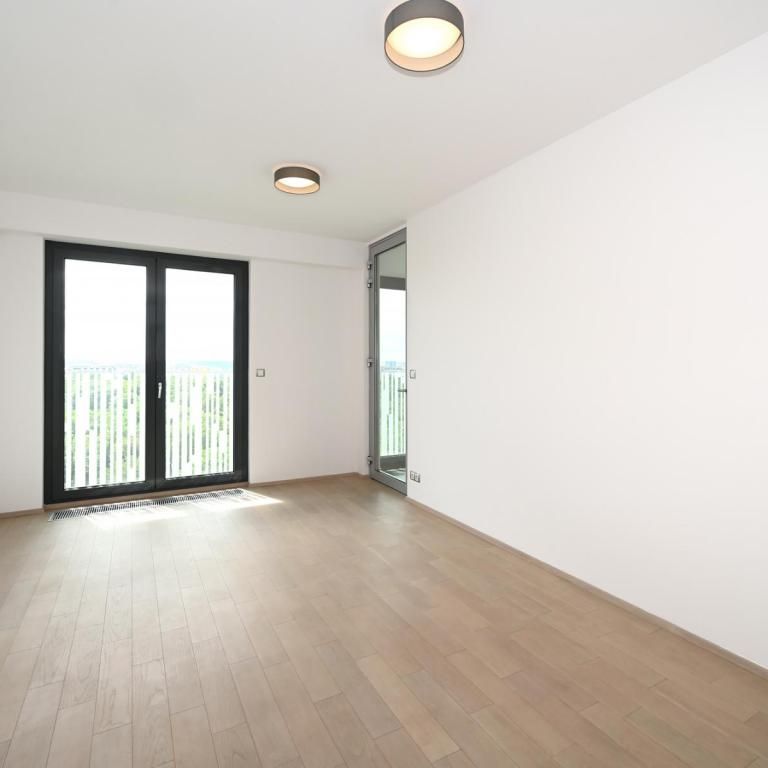 Pronájem bytu 4+kk 120 m2 - Fotografie 1