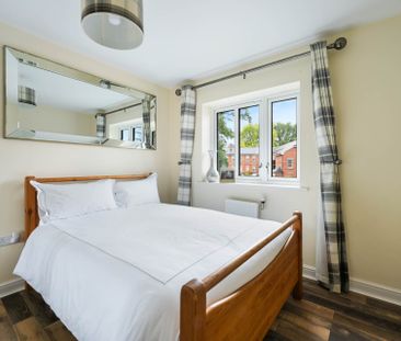 Noble Park, Epsom - Photo 5