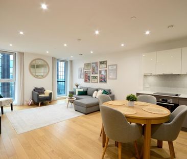 2 Bed Flat, Southwark Bridge Road, SE1 - Photo 1