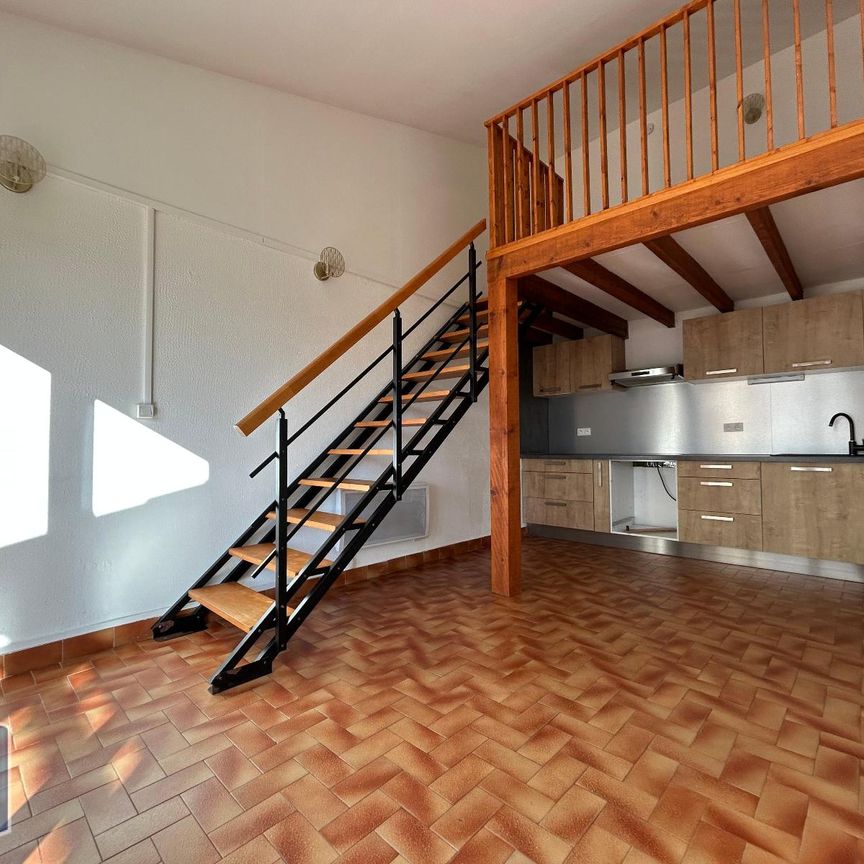 Location Appartement 2 pièces 35m² PORT LA NOUVELLE 11210 - Photo 1