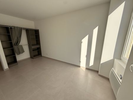 AGENCE BAZILLE - Appartement type 3 à Saint Hippolyte du Fort de 70.97m² - Photo 4