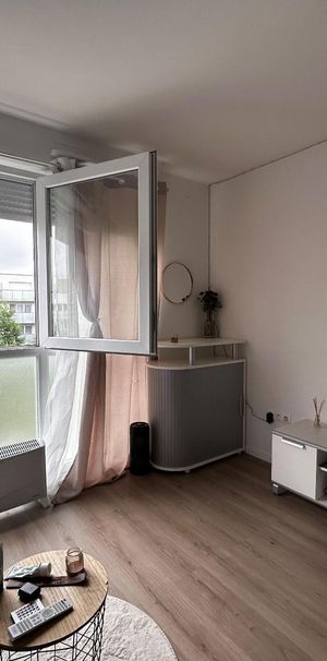 Location Appartement 1 pièce 25m² BEZANNES 51430 - Photo 1