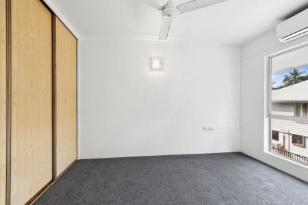 Beachside Bliss, Spacious 2 Bedroom Apartment for Rent on Sims Esplanade, Yorkeys Knob - Photo 3