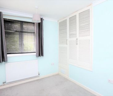 2 bedroom Flat To Let Total Size: 517 SQ FT - Photo 2