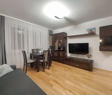 Rondo ONZ | 2-pokojowe mieszkanie | Balkon | Widok - Zdjęcie 2