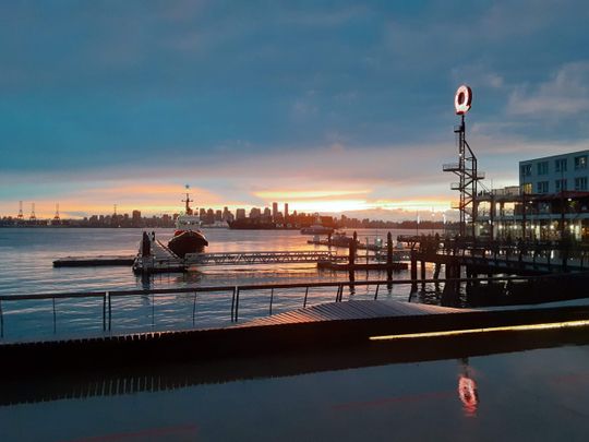 140 E. 4th Street, North Vancouver, Bc V7l 4r1 - Photo 1