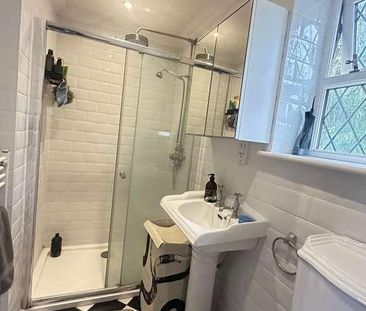 Wardown Crescent, Luton, Bedfordshire, LU2 - Photo 5