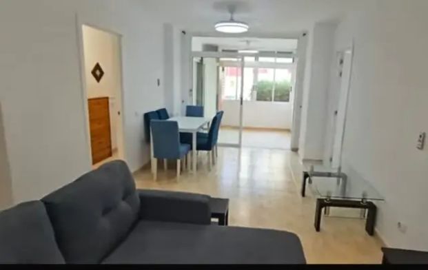 Apartamento en alquiler en Calle El Dragó - Photo 1