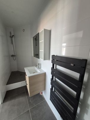 Location Appartement 1 pièce 21m² RONCHIN 59790 - Photo 1