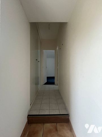 VERN SUR SEICHE centre bourg Maison de type deux - Photo 5