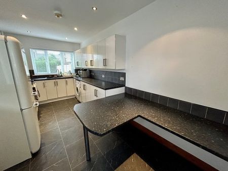 Plains Road, Nottingham, NG3 - Photo 2