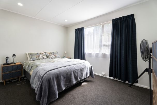 12B Bell Street, Tawa - Photo 1
