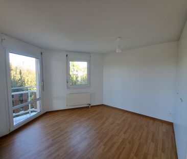 Spacieux et lumineux 3.5p avec balcon et cheminée à louer à Crissier - Foto 6