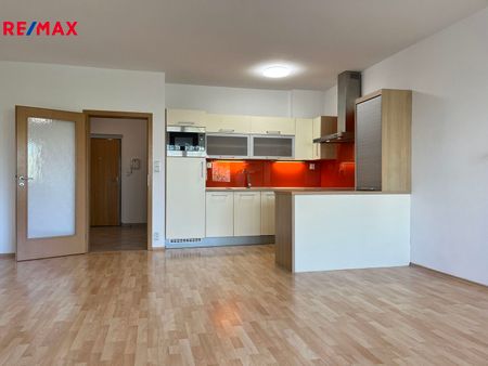 Pronájem bytu 2+kk v osobním vlastnictví 73 m², Praha 10 - Strašnice - Fotografie 2