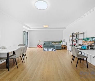 Spacious Modern Apartment with Dual Balconies - Prime Chatswood Loc... - Photo 5