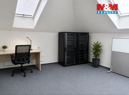 Pronájem bytu 2+kk 50 m², generála Svobody 110, Pardubice - Photo 4