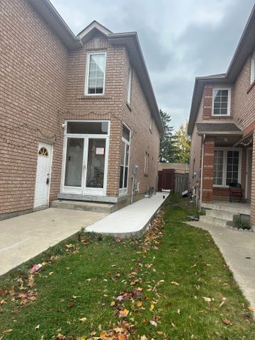 For Lease - 55 Lauraglen Crescent, Brampton, Ontario - Photo 2