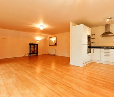 Court Road, Maidenhead Court Road, Maidenhead - Photo 3