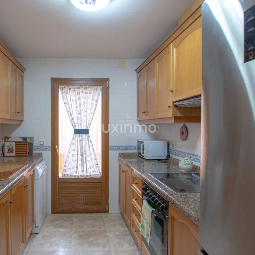 Semi-detached house for rent in Calpe - Photo 1