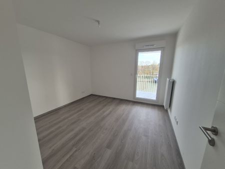 Location Appartement 3 pièces 65m² ARQUES 62510 - Photo 3