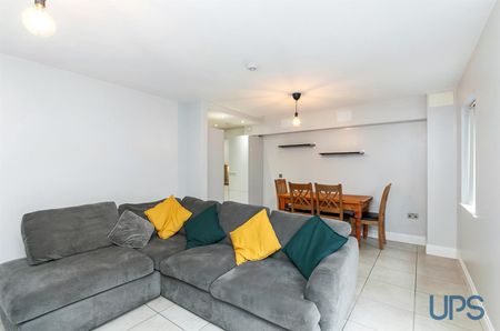 25 Old Brewery Lane, Glen Road, - Photo 4
