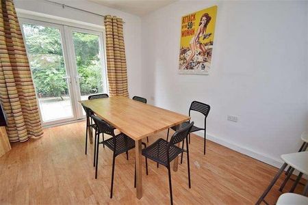 Sparkford Close, SO22 - Photo 3