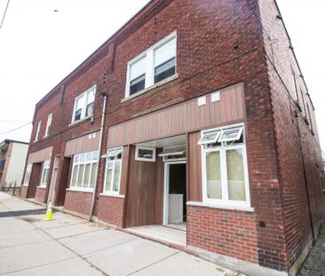 595 King St, Welland (Unit 4) - Bachelor Apartment - Photo 4