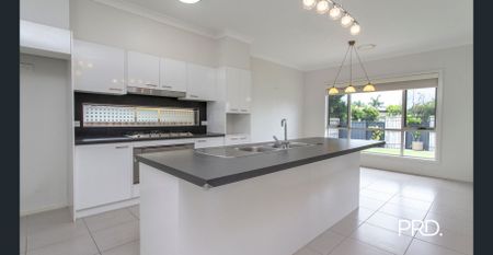 Spacious & Modern Living in the Heart of Penrith! - Photo 5