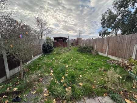2 bedroom terraced house to rent - Photo 3