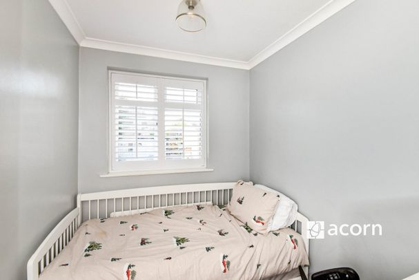 End Of Terrace House to rent - Silverspot Close, Gillingham, ME8 - Photo 1