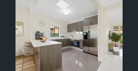 Family Home conveniently located - Photo 3