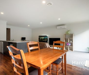 Stylish Living with Everyday Convenience at Your Doorstep - Photo 4