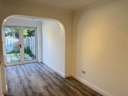 Stanford Close, South Bersted - Photo 3