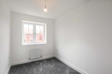 3 bedroom semi-detached house to rent - Photo 2