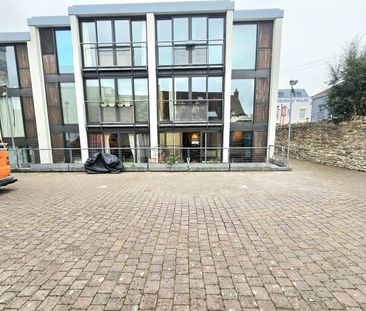 2 Bed Flat, The Pantile, BS3 - Photo 2