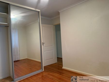 Spacious Family Home in Prime Keysborough Location - Photo 4