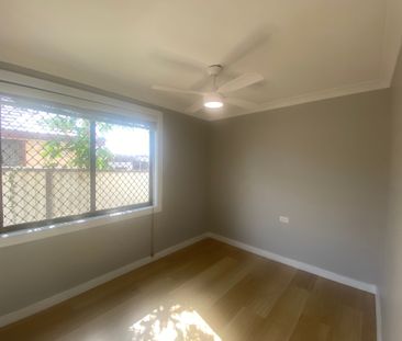 FOR LEASE - Spacious Renovated 3 Bedroom Home - Photo 2