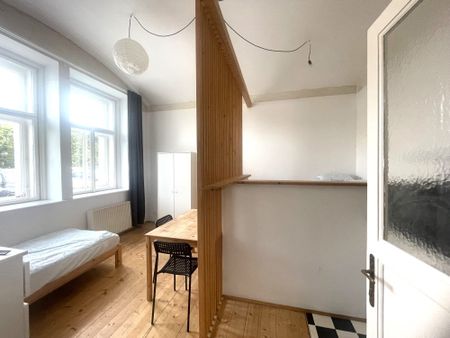 Pronájem zařízeného studia (1+kk) v přízemí – Praha 6, Pohořelec - Photo 5