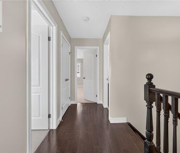 44 MATTEO Trail, Hamilton, Ontario, L9B0E6 - Photo 5