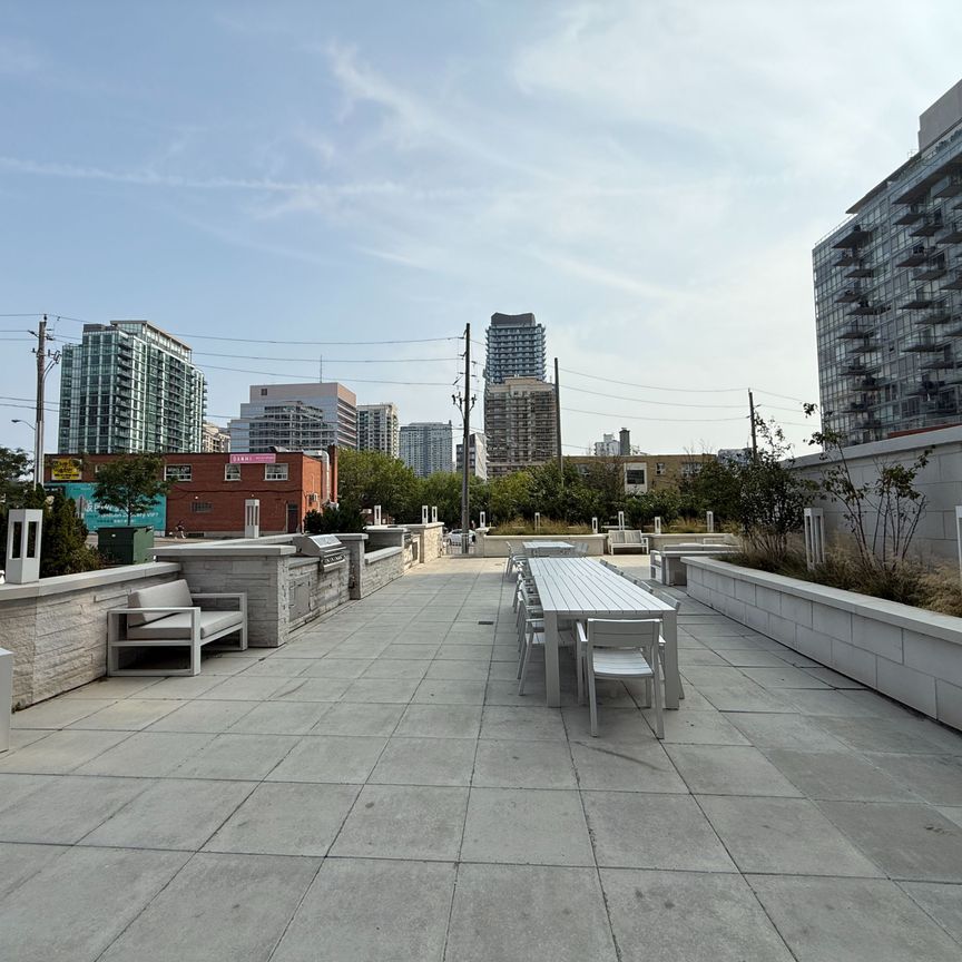 For Lease - 75 Canterbury Place Unit# 715, Toronto, Ontario - Photo 1