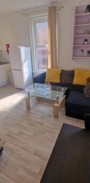 1 bedroom flat to rent - Photo 1