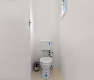 Twin Room - Photo 6