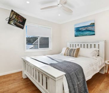 Fully Furnished Contemporary Apartment - Photo 3