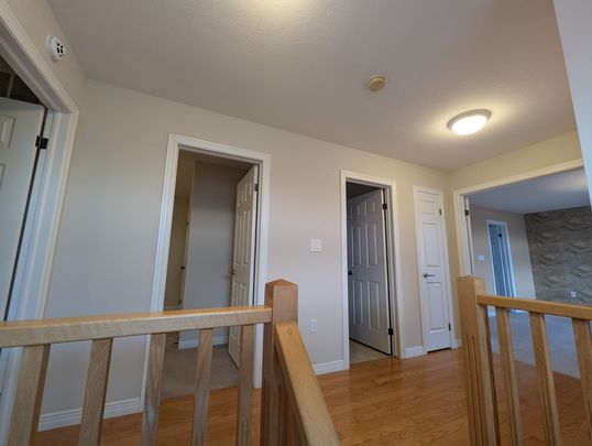 For Lease - 69 Periwinkle Drive, Hamilton, Ontario - Photo 1