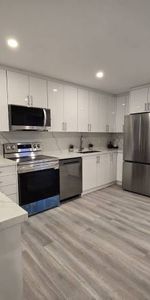 3 bdrm 2 bthrm Roncesvalles - Photo 4