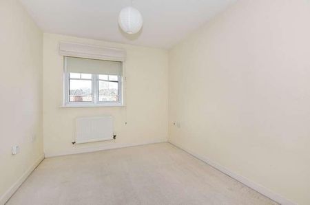 High Court, High Road, Byfleet, Surrey, KT14 - Photo 2