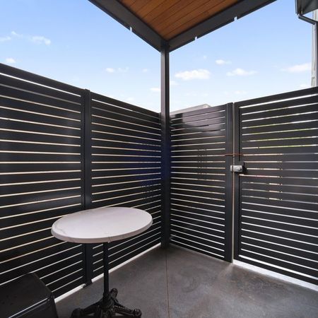 Lewisham Lodge Apartment - Photo 4